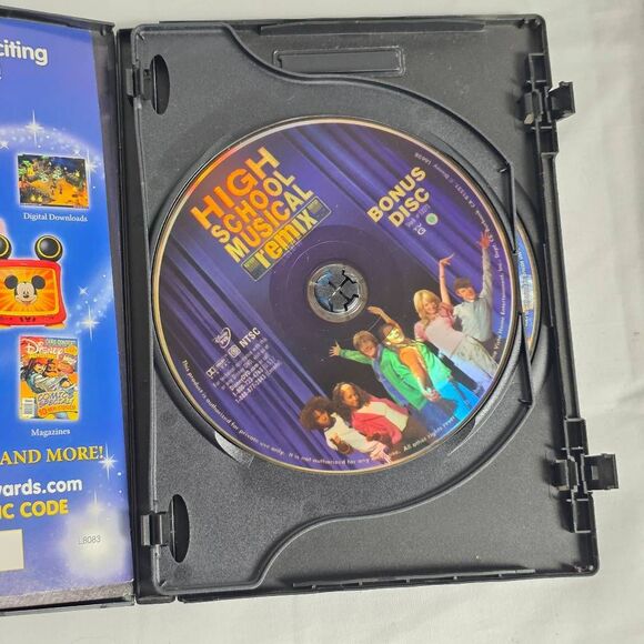 High School Musical Remix 2-Disc Special Edition [DVD] - Picture 2 of 4